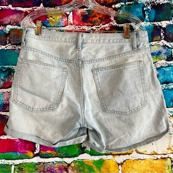 Gap Light Denim Sexy Boyfriend Jean Shorts Size 28 - Picture 2 of 9